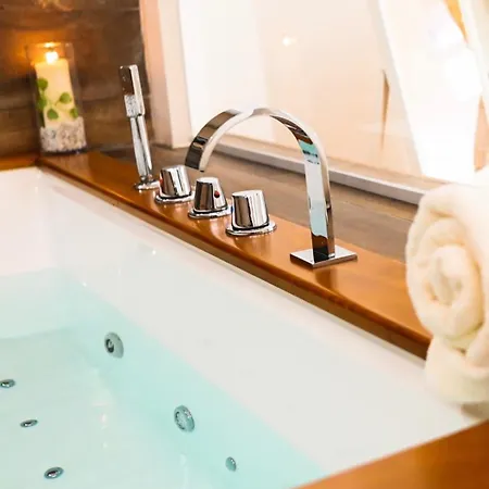 Apartment Victory 31 *